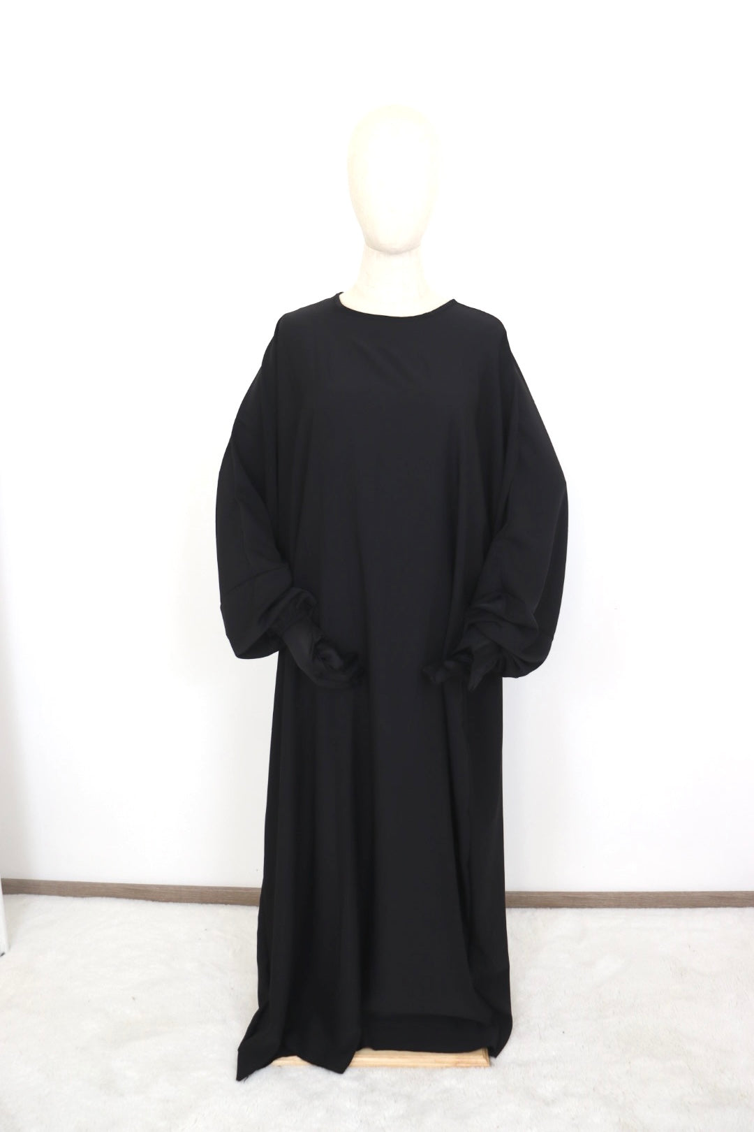 Abaya manche élastique noir